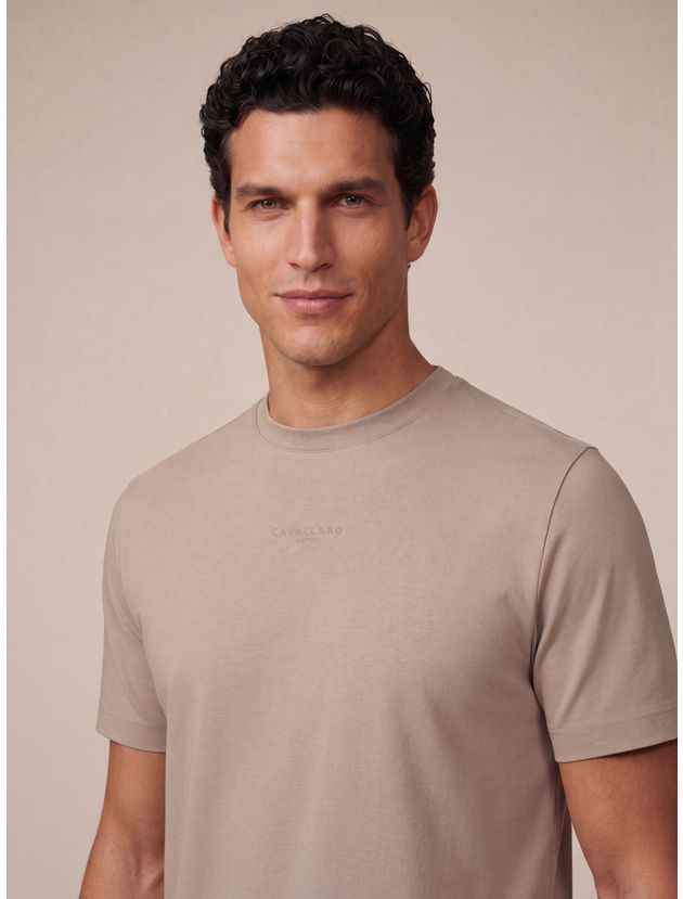Luvati T-shirt