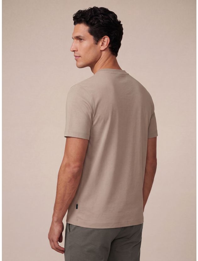 Luvati T-shirt